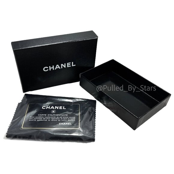 CHANEL Vintage Early '90s Black Gift Box with White Logo + Accessories - Picture 1 of 16